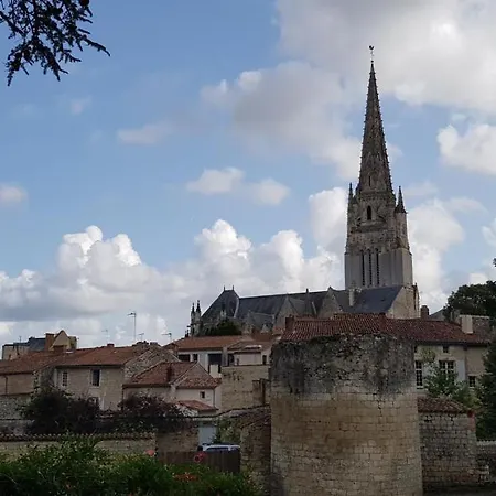 La Maison De Louise